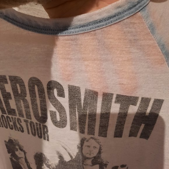 Aerosmith XS Ladies Tshirt - Picture 2 of 4